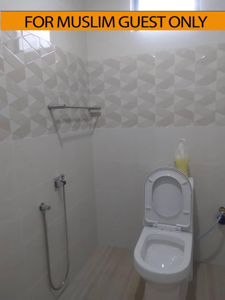 Yasmeen Studio Roomstay Kijal - Room 1 - For Two Person Islam Guest Only Exteriör bild